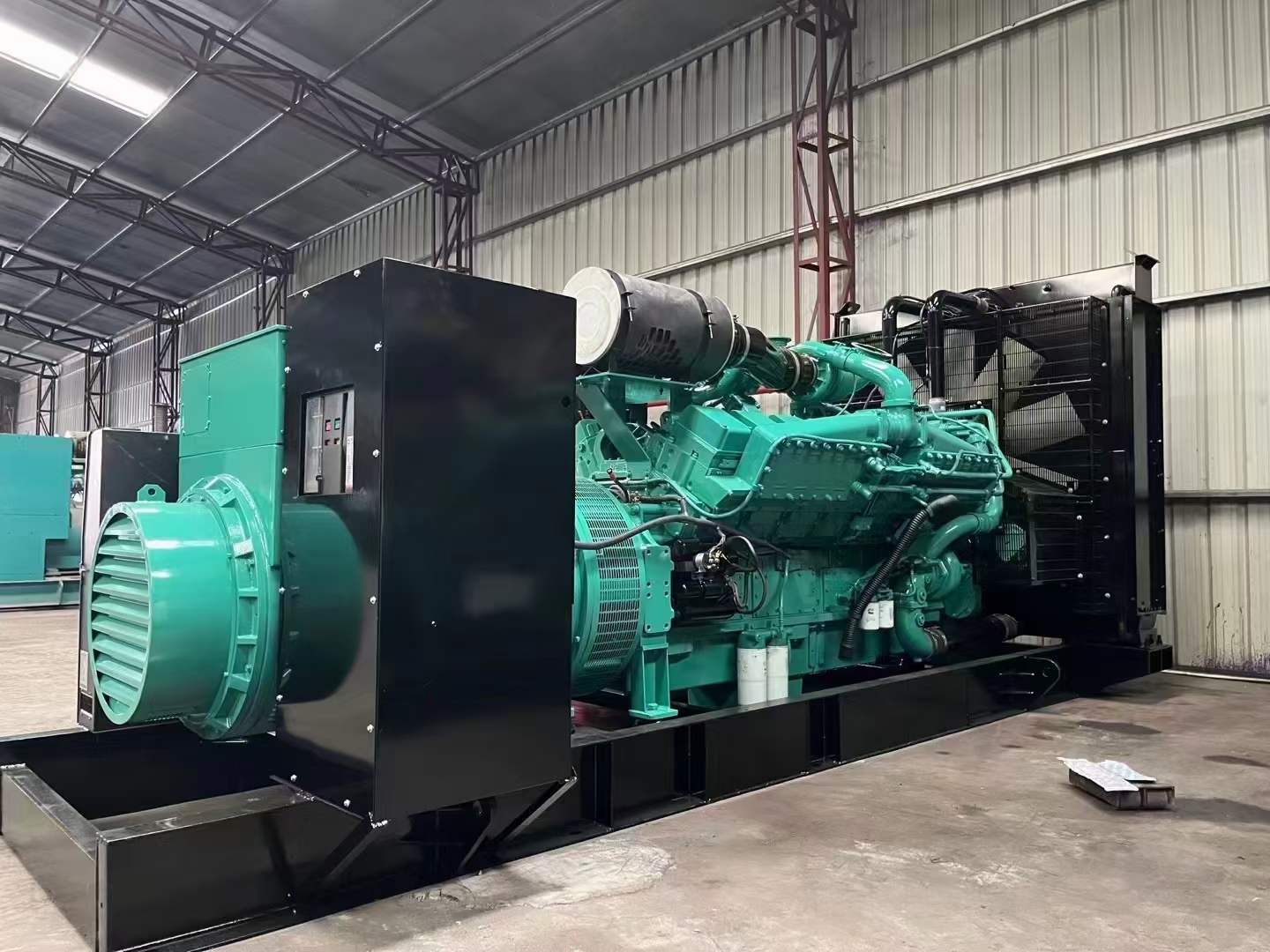 慈利如何降低 800kW 柴油发电机输出电流的波动？