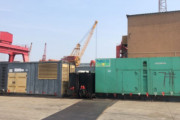 慈利发电机出租空气滤清器的清洁频率是多少？