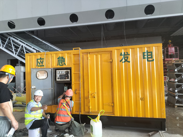 慈利怎样判断空气滤清器是否需要更换？